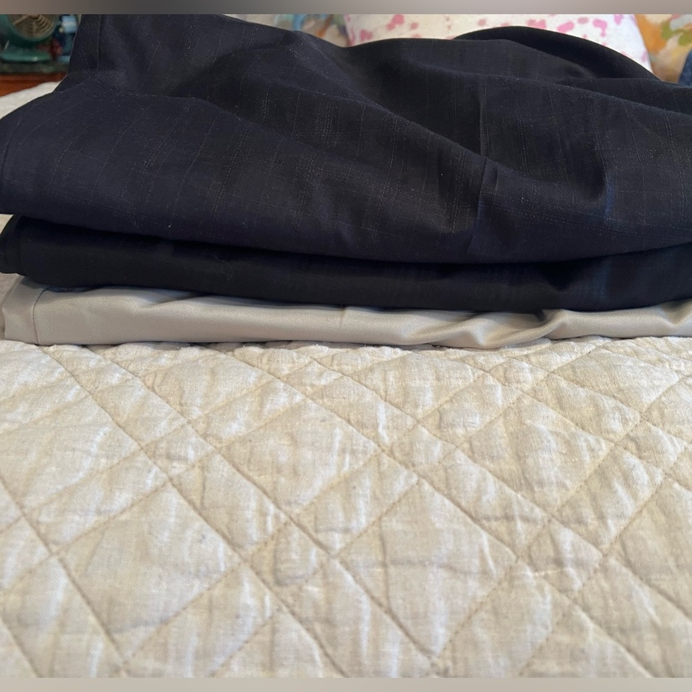 Bundle 3 pair men’s big and tall dress pants by Roundtree and York
Size 54x 30